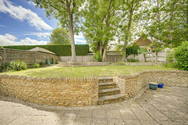 6, Scotts Close, Milton Keynes photo 4
