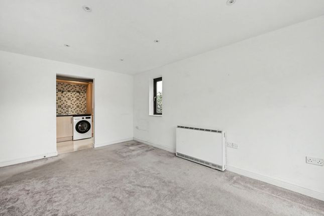4 Davidson House, Queensway, Hemel Hempstead photo 2
