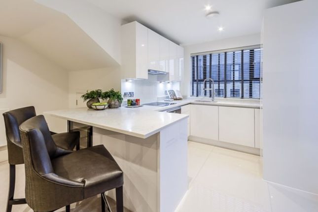 Flat to rent in Palace Wharf, Rainville Road