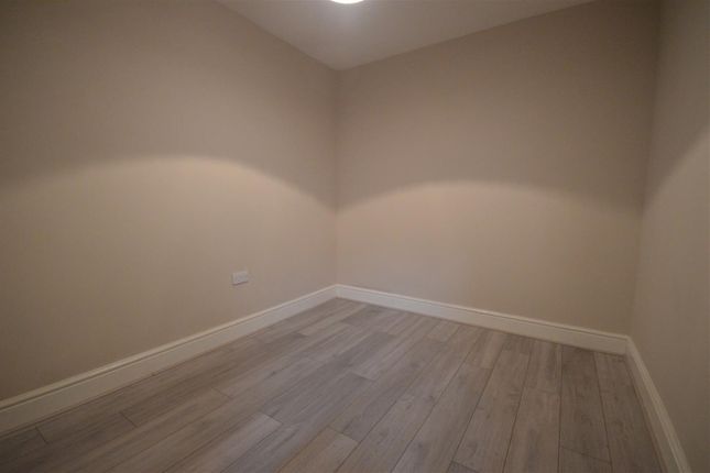 Flat to rent in Beancroft Road, Castleford