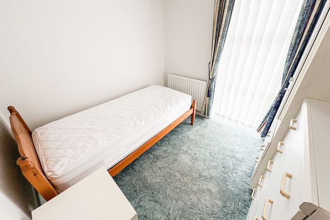 3, Epsom Way, Blyth photo 4