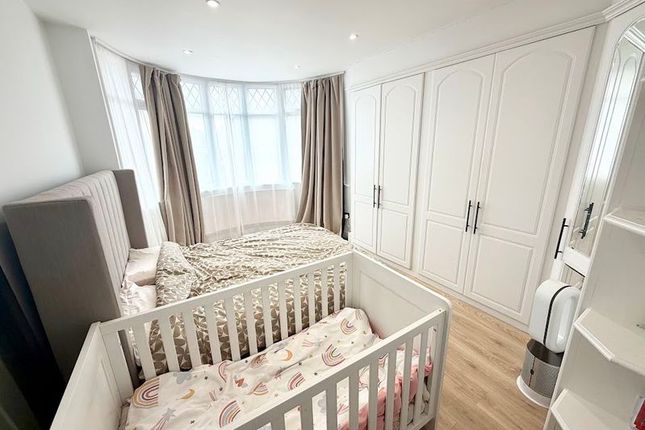 36, Parkside Way, Harrow photo 5