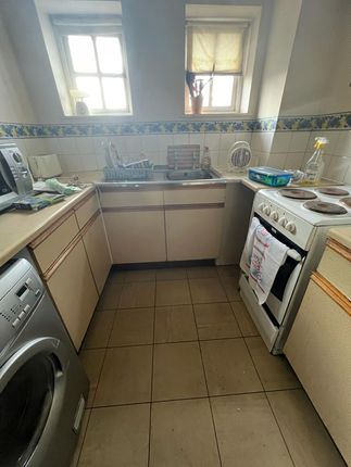 Terraced house to rent in Athol Square, London