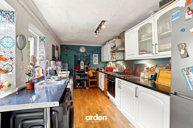 4 Middlemore Road, Birmingham photo 4