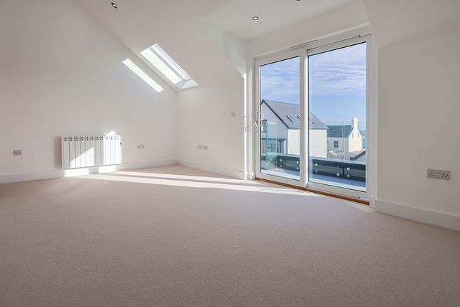 Unit 6, Allanson Court, Les Bas Courtils Road, St Sampson's photo 3