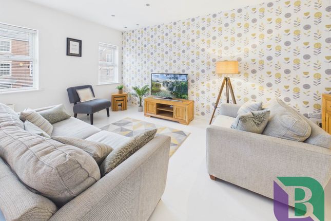 27, Greensand View, Milton Keynes photo 3