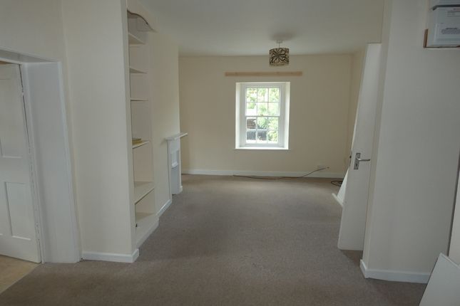 Flat to rent in White Lion Cottages, The Street, Croxton