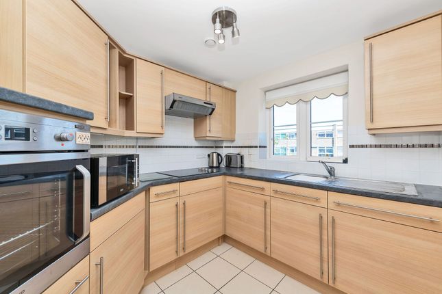 24 Goodes Court, Royston photo 2