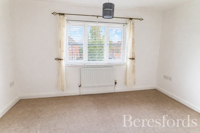 130, Mortimer Way, Witham photo 4