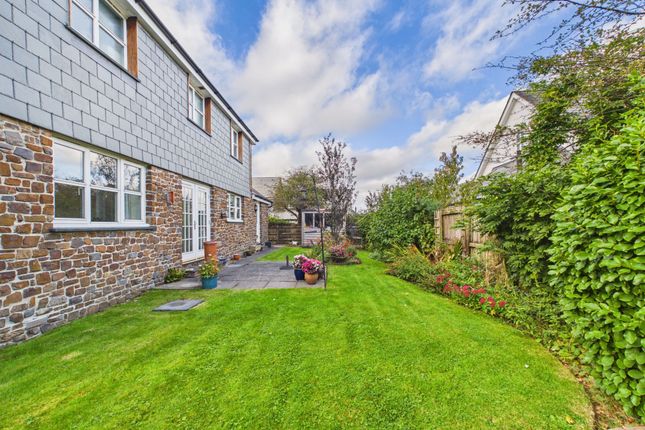 29, Ashbury Grove, Week St. Mary, EX22 photo 2