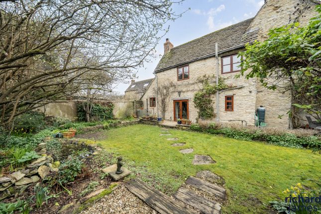 2-bed house on The Malthouse, Tuners Lane, Malmesbury, £470,000