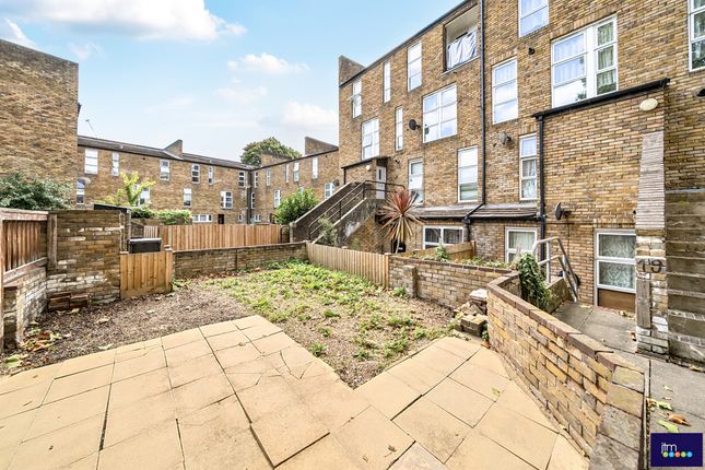 19, Byworth Walk, London photo 4