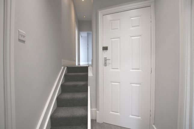 24 (Flat A), Station Parade, London photo 4