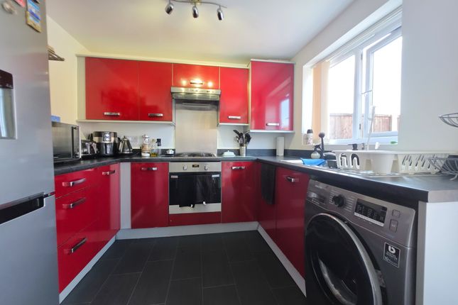46, Darwin Drive, Stoke-on-Trent photo 3