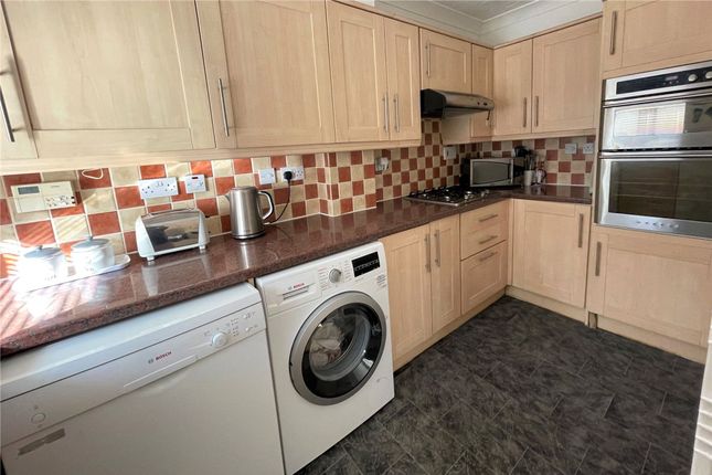 30 Whelan Way, Wallington photo 4
