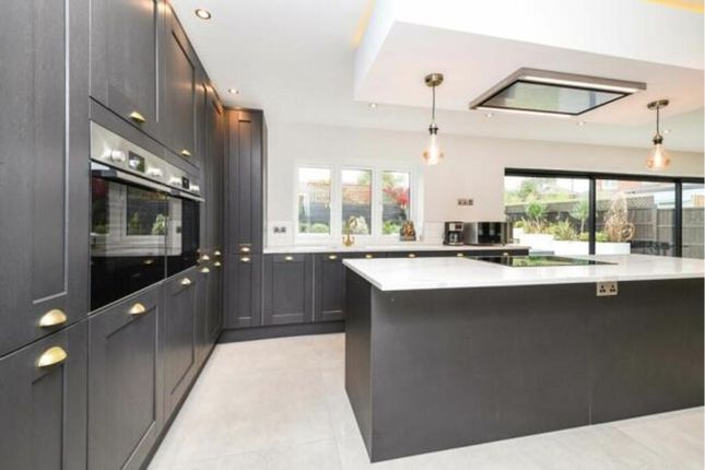 20, Thynne Road, Billericay photo 4