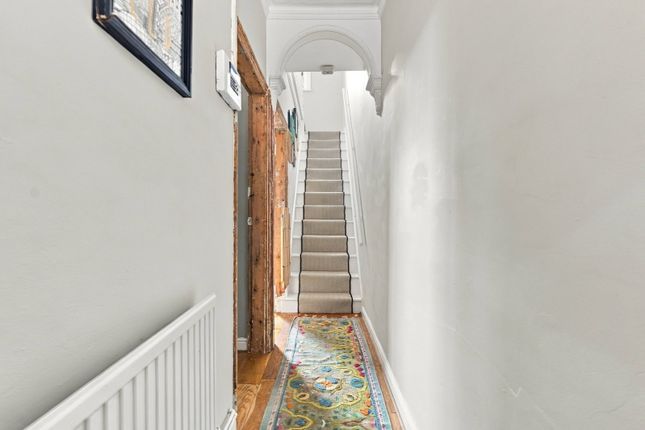 6, Perlethorpe Avenue, Nottingham photo 3
