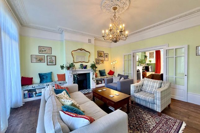 35, Upperton Gardens, East Sussex photo 2