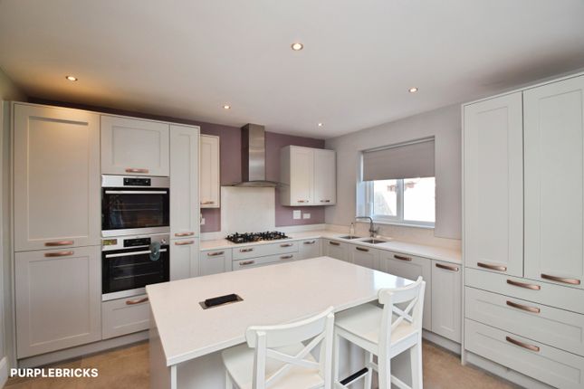 94, Pen-y-Wal Drive, Newport photo 3