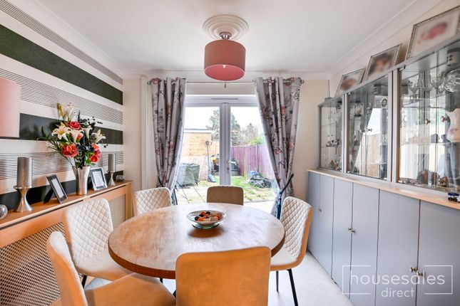 12, Galaxie Road, Waterlooville photo 2