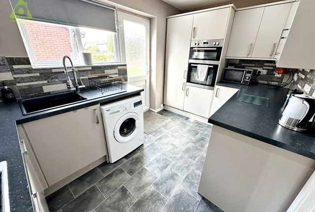 2, Marlbrook Mews Greater Manchester, Westhoughton photo 4