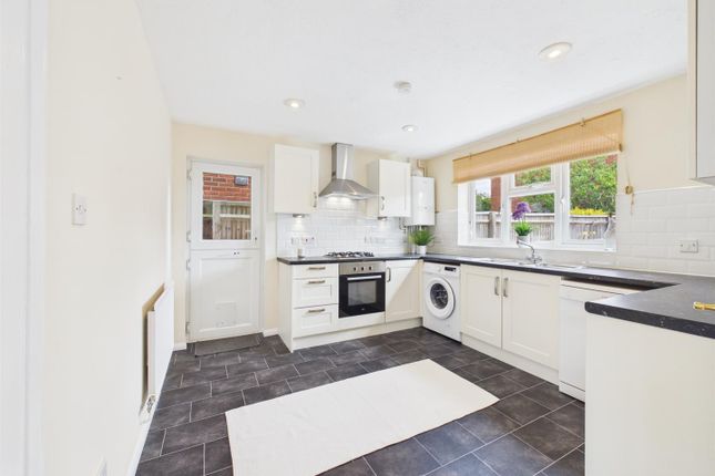 7, Partridge Way, Aylesbury photo 4