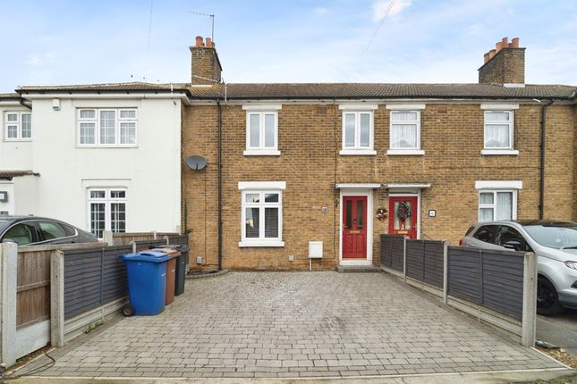 Terraced house for sale in Church View, Aveley, South Ockendon