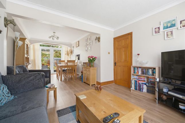 67, Rydal Crescent, Perivale Greenford photo 4
