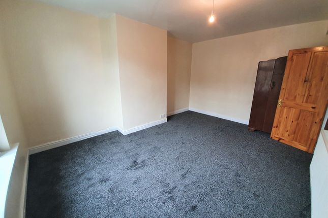 St Margaret's Place, Bradford photo 5