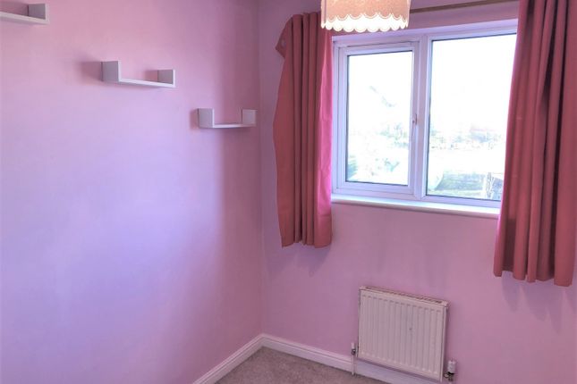 Semi-detached house to rent in Briary Close, Agbrigg, Wakefield