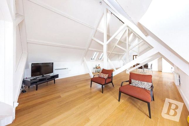 Penthouse North,, Pope Court, Brentwood photo 5