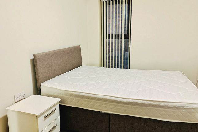 Flat 210, Victoria House, 12, Skinner Lane, West Yorkshire photo 4