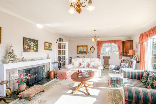 5, Peters Way, Oakham photo 2