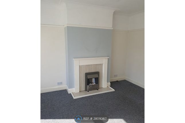 Royds Avenue, Bailiff Bridge, Brighouse photo 4