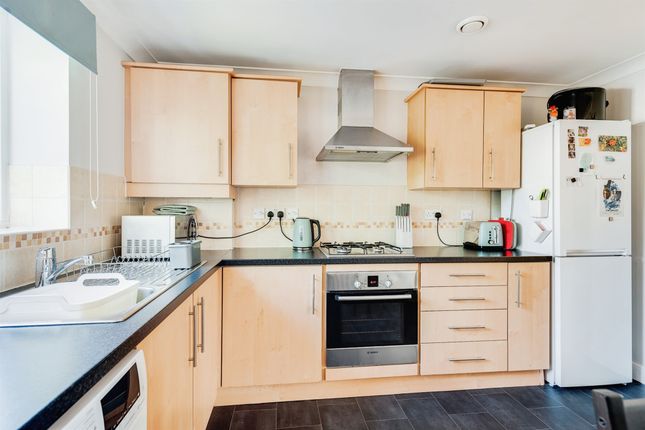 Flat for sale in Thornley Close, Abingdon