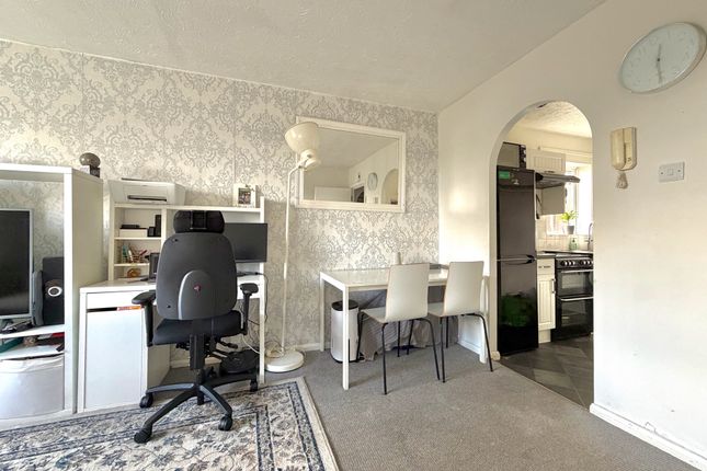 Flat 9 Gardner Court 764, St. Albans Road, Watford photo 3