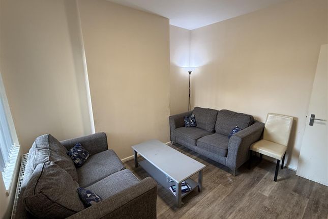 For sale, 26, Walgrave Street, Hull photo 2