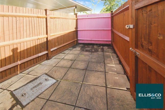 Pennine Drive, Cricklewood photo 3