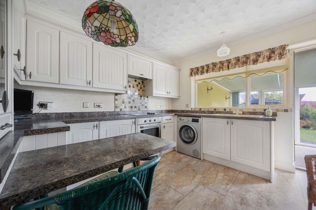 40, North Hill Road, Gloucestershire photo 4