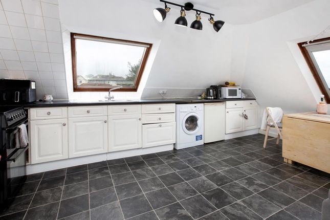 Flat 5, 139 Exeter Road, Dawlish photo 3