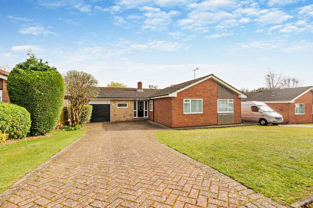 Thumbnail Bungalow for sale in Little Hill, Heronsgate, Chorleywood