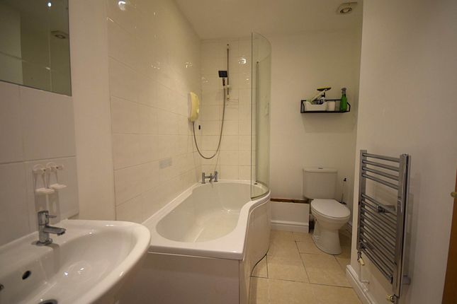 20, Milton Place, Bideford photo 5