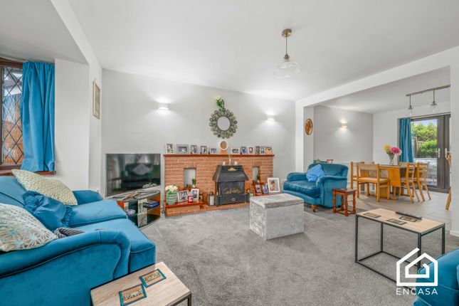 65, Fairlawns, Birmingham photo 4