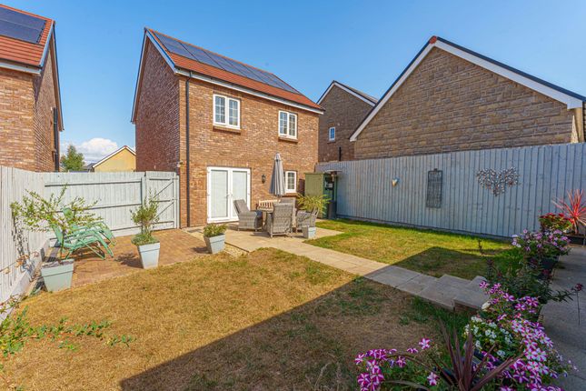 21 Abbey Woods, Cwmbran photo 4