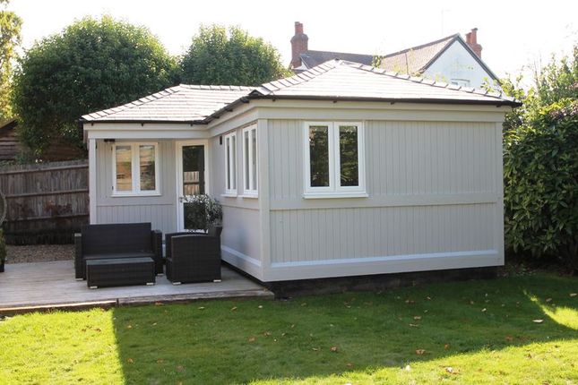 Thumbnail Detached bungalow to rent in The Street, West Horsley, Leatherhead