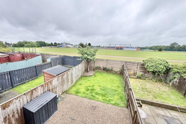 15, Sutcliffe Court, Darlington photo 4