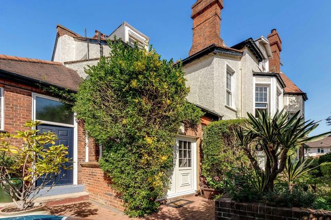 83, Sutton Court Road, London photo 2