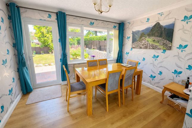 39, Solent Way, Gosport photo 4