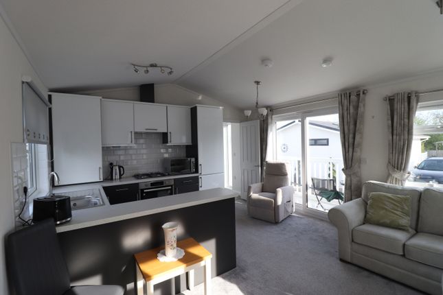 33, The Grange, Lutterworth photo 4