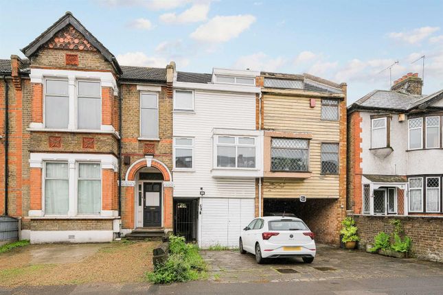 Thumbnail Town house for sale in Lonsdale Road, London